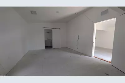 2915 2nd St SW, Lehigh Acres, FL 33976 - Photo 12