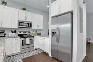 3037 Lunar St, Naples, FL 34112 - Photo 8