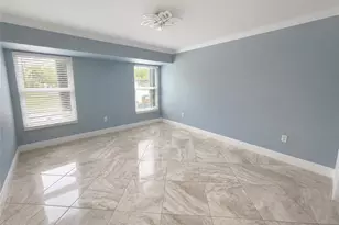 565 6th St SE, Naples, FL 34117 - Photo 6