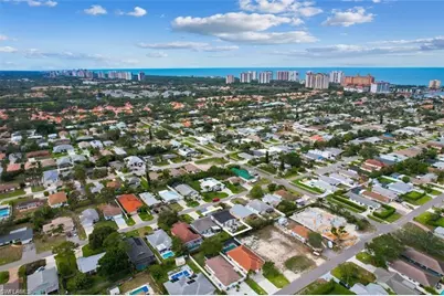 717 95th Ave N, Naples, FL 34108 - Photo 18