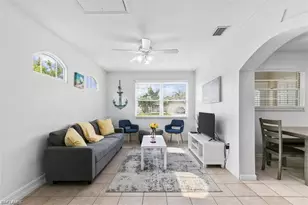 717 95th Ave N, Naples, FL 34108 - Photo 10