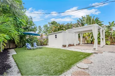 862 95th Ave N, Naples, FL 34108 - Photo 2