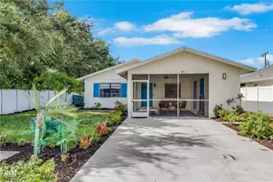 862 95th Ave N, Naples, FL 34108 - Photo 24