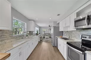 862 95th Ave N, Naples, FL 34108 - Photo 1