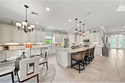 9256 Rialto Ln, Naples, FL 34119 - Photo 10