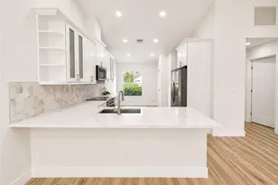 8204 Ibis Cove Cir, Naples, FL 34119 - Photo 8