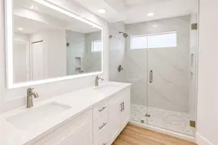 8204 Ibis Cove Cir, Naples, FL 34119 - Photo 16