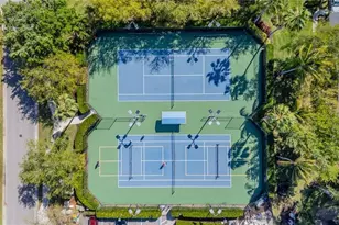 8204 Ibis Cove Cir, Naples, FL 34119 - Photo 28