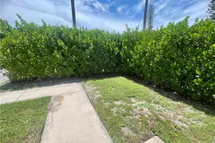 3183 Poinciana Dr, Naples, FL 34105 - Photo 14