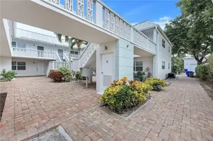 780 10th Ave S, Naples, FL 34102 - Photo 14