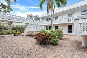 780 10th Ave S, Naples, FL 34102 - Photo 12