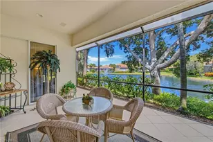2325 Island Cove Cir, Naples, FL 34109 - Photo 4