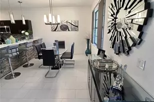 7317 Bristol Cir, Naples, FL 34120 - Photo 8