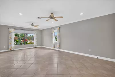 1482 Oceania Dr S, Naples, FL 34113 - Photo 4