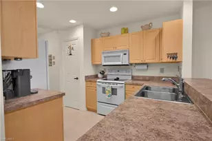 15979 Mandolin Bay Dr, Fort Myers, FL 33908 - Photo 14