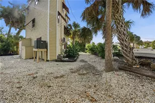 5431 Oak Ridge Ave, Fort Myers Beach, FL 33931 - Photo 26