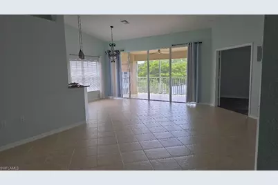 6355 Lexington Ct #201, Naples, FL 34110 - Photo 4