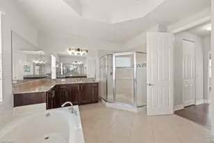 11103 Sparkleberry Dr, Fort Myers, FL 33913 - Photo 32
