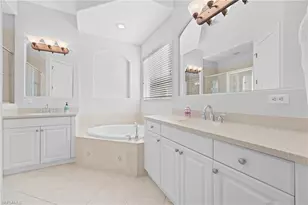 7828 Valencia Ct, Naples, FL 34113 - Photo 16