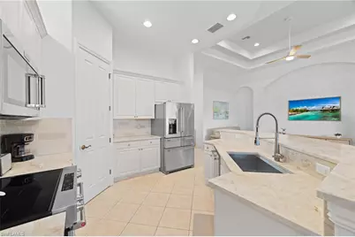 7828 Valencia Ct, Naples, FL 34113 - Photo 12