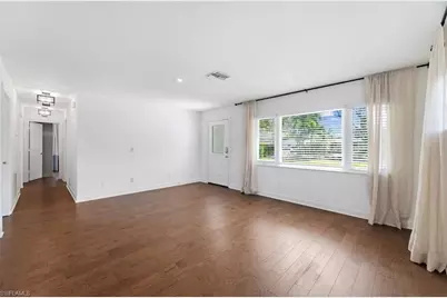 1175 9th Ave N, Naples, FL 34102 - Photo 2