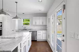 1175 9th Ave N, Naples, FL 34102 - Photo 8