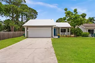 866 N 101 Ave, Naples, FL 34108 - Photo 2