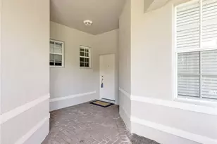 3625 Periwinkle Way, Naples, FL 34114 - Photo 8