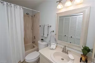 10805 Queen Anne Ln, Naples, FL 34109 - Photo 18