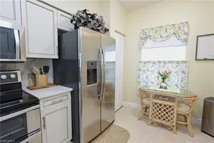 3250 Cypress Glen Way, Naples, FL 34109 - Photo 10