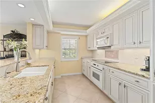 3483 Gulf Shore Blvd N, Naples, FL 34103 - Photo 10