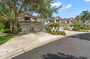 25204 Pelican Creek Cir, Bonita Springs, FL 34134 - Photo 2