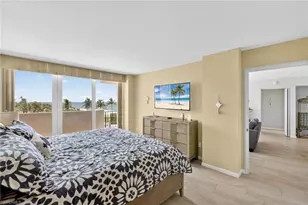 4001 Gulf Shore Blvd N, Naples, FL 34103 - Photo 14