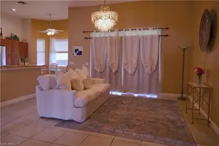 5325 Beauty St, Lehigh Acres, FL 33971 - Photo 8