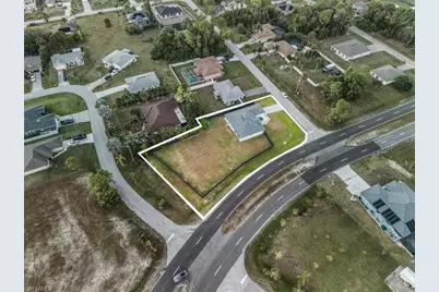 1124 NE 35th Ln, Cape Coral, FL 33909 - Photo 46