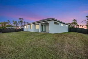 1124 NE 35th Ln, Cape Coral, FL 33909 - Photo 34