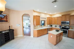 5886 Paradise Cir, Naples, FL 34110 - Photo 4