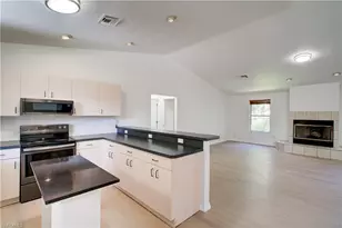 731 Jung Blvd E, Naples, FL 34120 - Photo 12
