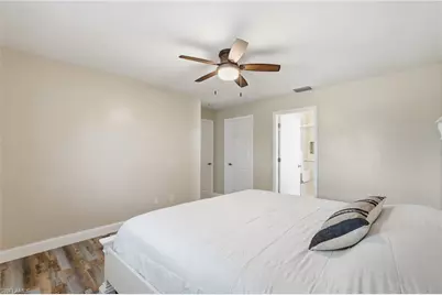 4425 SW 14th Pl, Cape Coral, FL 33914 - Photo 14