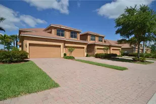 10572 Smoke House Bay Dr, Naples, FL 34120 - Photo 2