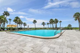 10951 Gulf Shore Dr, Naples, FL 34108 - Photo 34
