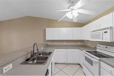 845 SE 8th Ter, Cape Coral, FL 33990 - Photo 8
