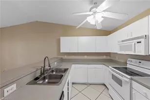 845 SE 8th Terrace, Cape Coral, FL 33990 - Photo 8