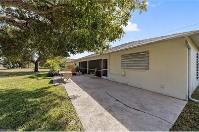 845 SE 8th Ter, Cape Coral, FL 33990 - Photo 22