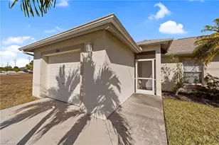 845 SE 8th Terrace, Cape Coral, FL 33990 - Photo 2