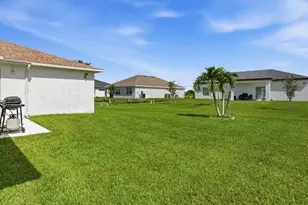 203 NE 24th Terrace, Cape Coral, FL 33909 - Photo 26