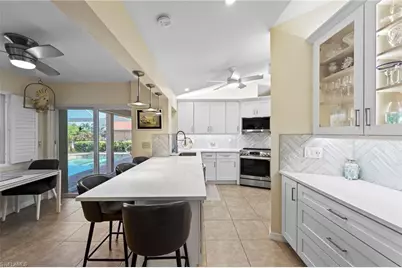 1330 SW 4th Ct, Cape Coral, FL 33991 - Photo 12