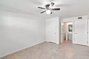 4290 Gulfstream Dr, Naples, FL 34112 - Photo 16