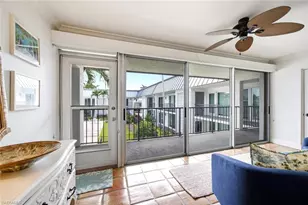 333 Harbour Dr, Naples, FL 34103 - Photo 4