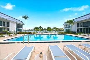 333 Harbour Dr, Naples, FL 34103 - Photo 26